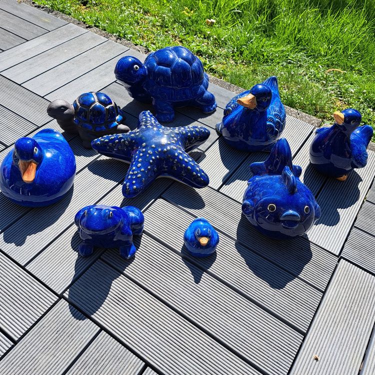 9 Blaue Keramik- Gartentiere Figuren Deko Sommer blau (Gebraucht) in St. Margarethen TG für CHF 50 – nur Abholung auf Ricardo kaufen