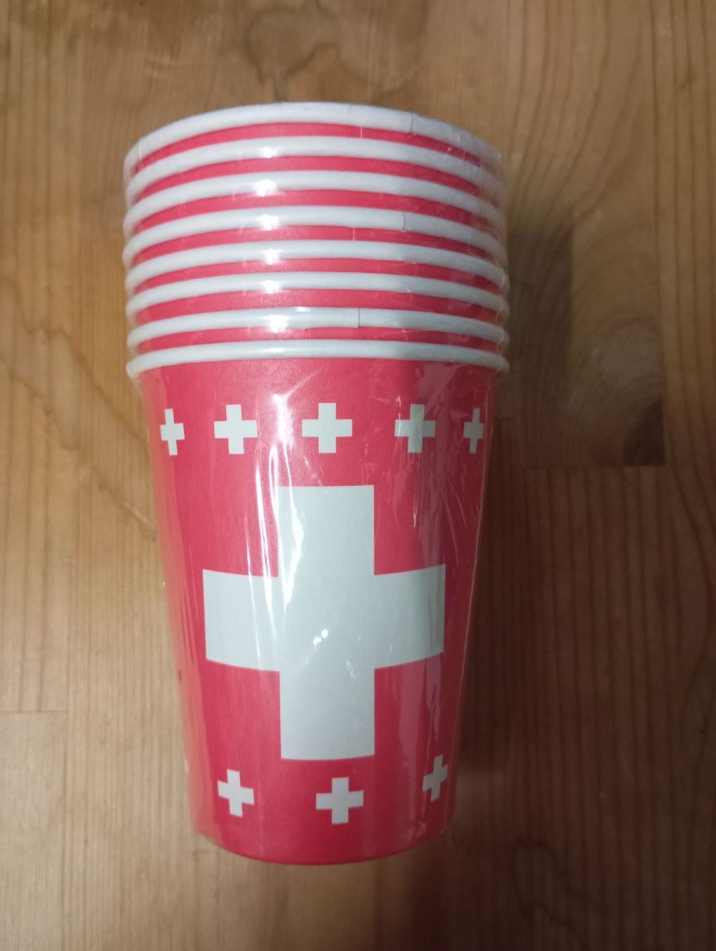Tutte le decorazioni: 8:Becher Schweizerkreuz  – Nuovo e nell'imballaggio originale da Winterthur venduto da pjuma01