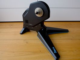 Tacx FLUX 2 Smart – wie neu, mit 10-Gang-Kassette & OVP