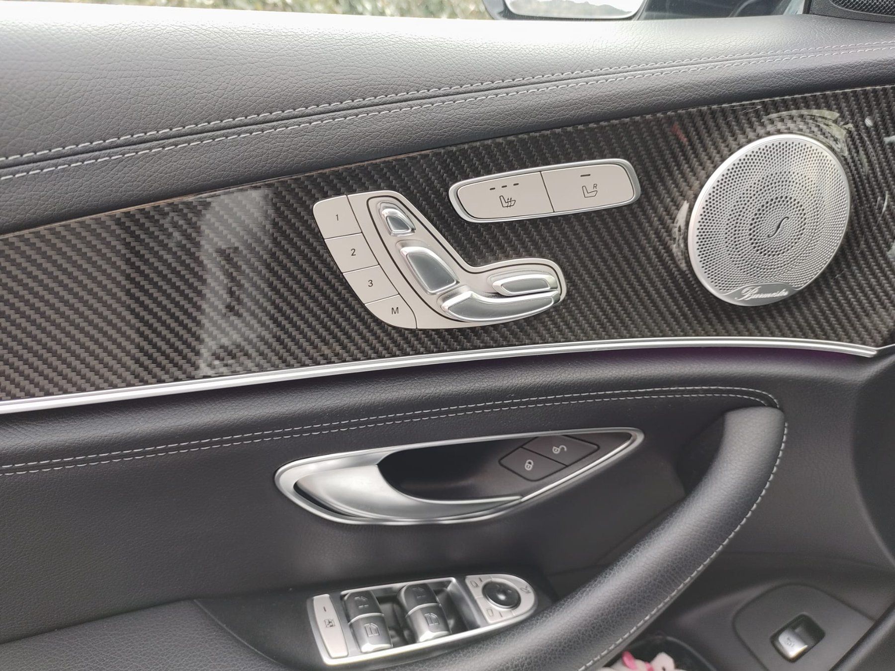 Mercedes-Benz Automobili: Mercedes E220 d 4 Matic AMG-Line – Usato da Gontenschwil venduto da RM9093 8