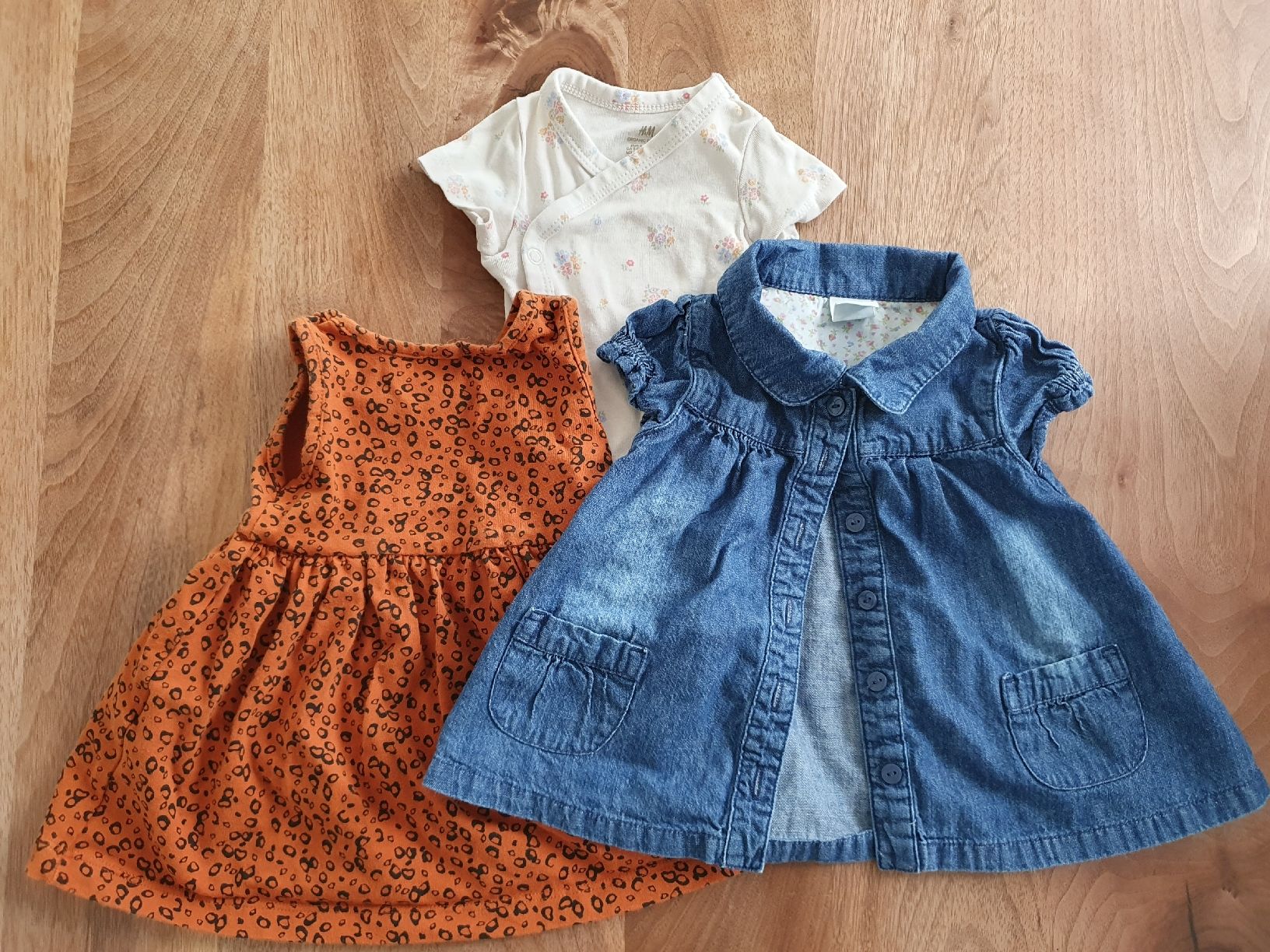 H&M Lotti & Set di vestiti: Süsses Baby-Set Mädchen 56 – Usato da Schwarzenberg LU venduto da alegria684