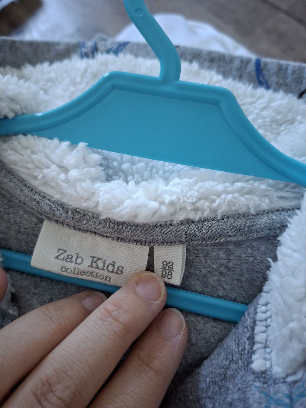 Giacche & Cappotti: Kinderjacke Grösse 92/98 Dinomotiv – Usato da Winterthur venduto da Ausmisten2026 1