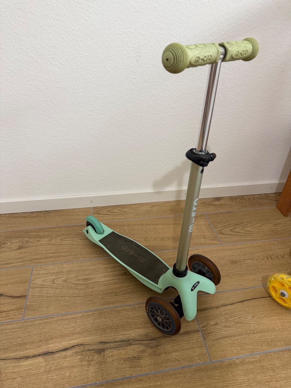 Micro Véhicules pour enfants: Trottinette Mini Micro 3en1 révolution - Micromobility – D'occasion à Misery par gha_7p6c 3