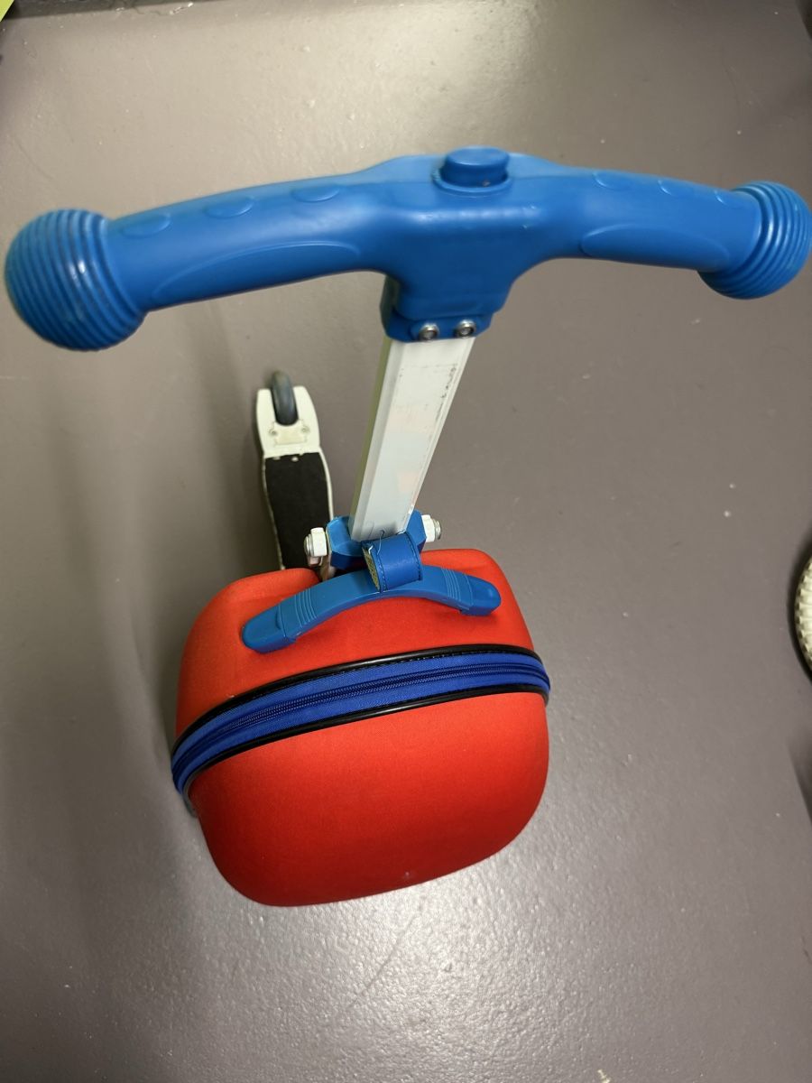 Veicoli per bambini: Kinder Trottinett + Koffer – Usato da Zürich venduto da jabo22 1