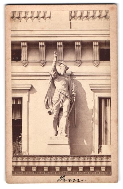 Fotografie & Manifesti: Fotografie Bern, Statue Hans von Hallwyl – Usato da Berlin venduto da bartko-reher