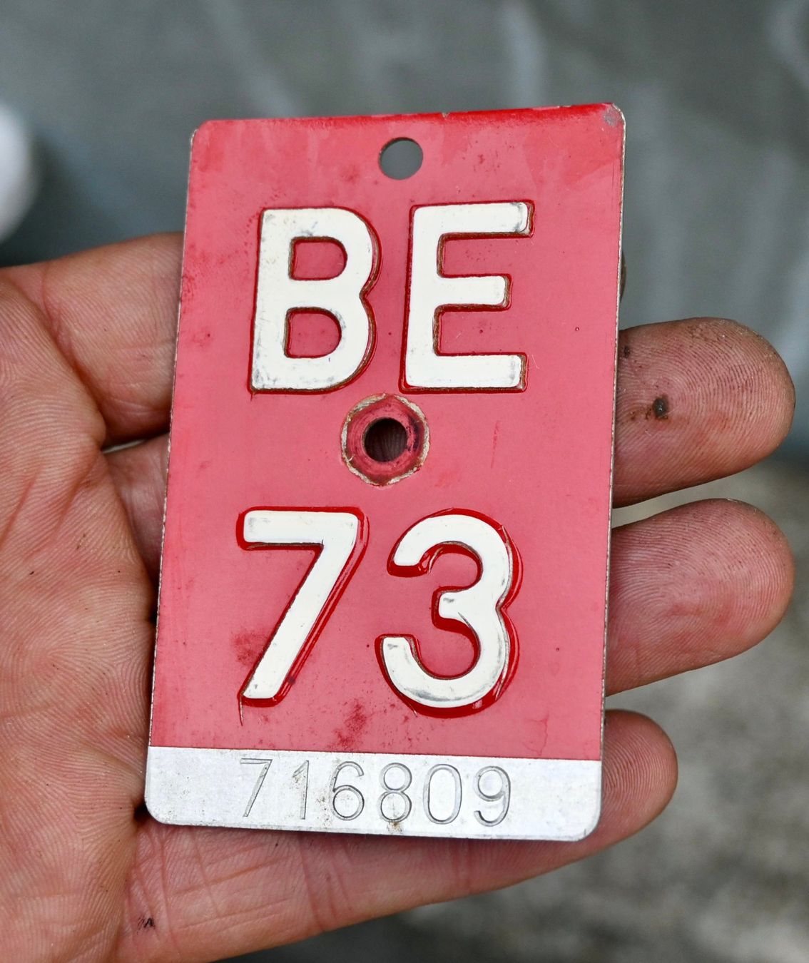 Insegne: Velonummer BE 73 von 1973 BERN – Usato da Pfaffhausen venduto da mono_rec 1