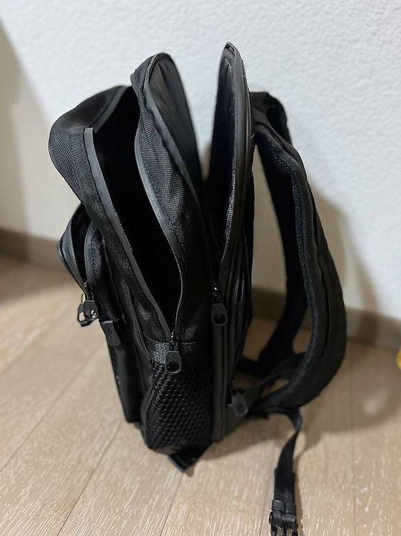 Zaini: Sac à dos noir homme de chez Zara – Usato da Pieterlen venduto da Mely22 1