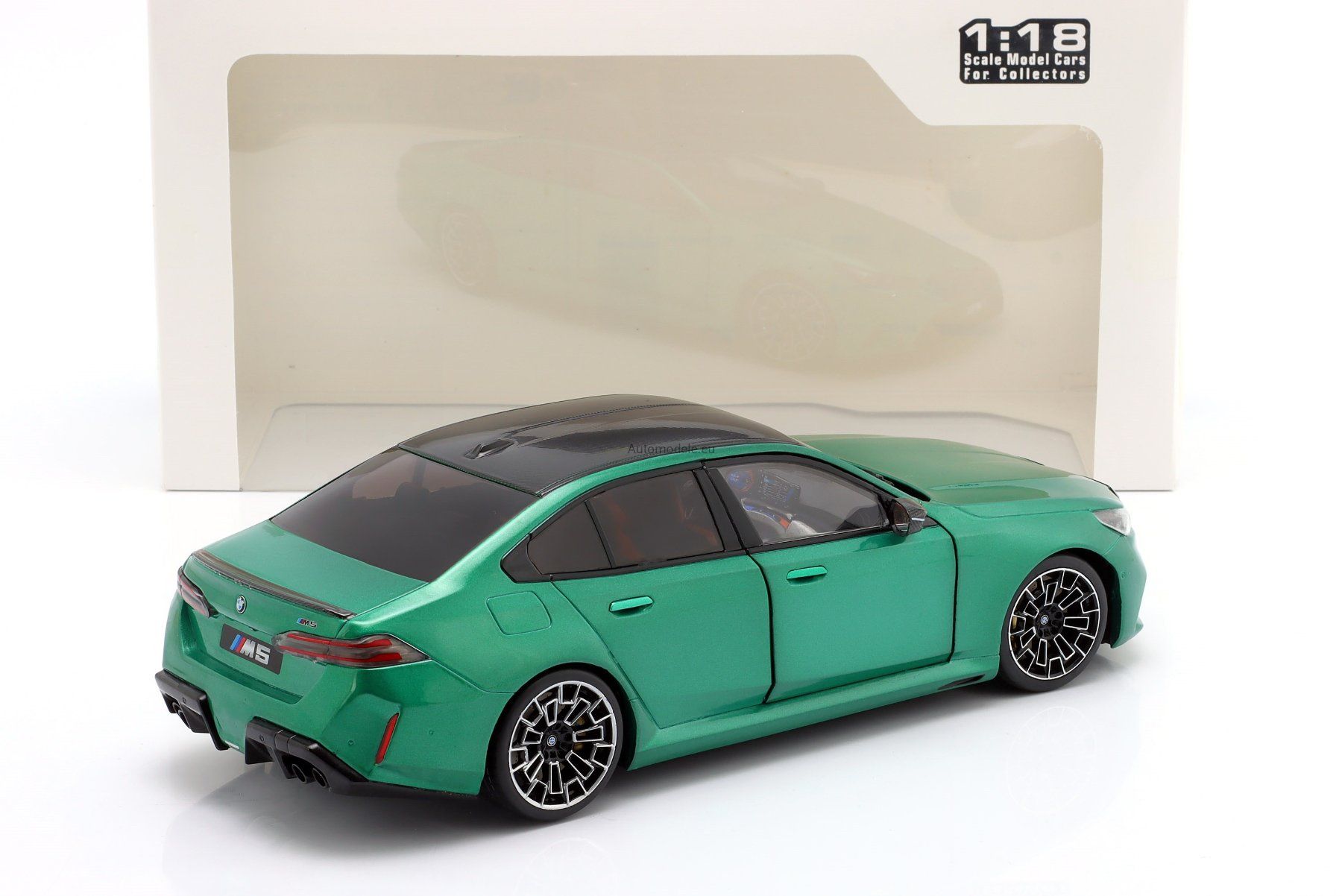 BMW Modellautos: BMW M5 (G90) M Year 2025 Isle of Man green 1:18 Solido – Neu und originalverpackt aus Stäfa von wkmodells 1