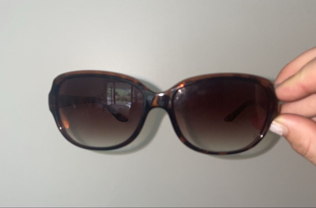Fielmann Occhiali & Lenti: Trendy Sonnenbrille UV400 – Usato da Sulz AG venduto da alestae 2