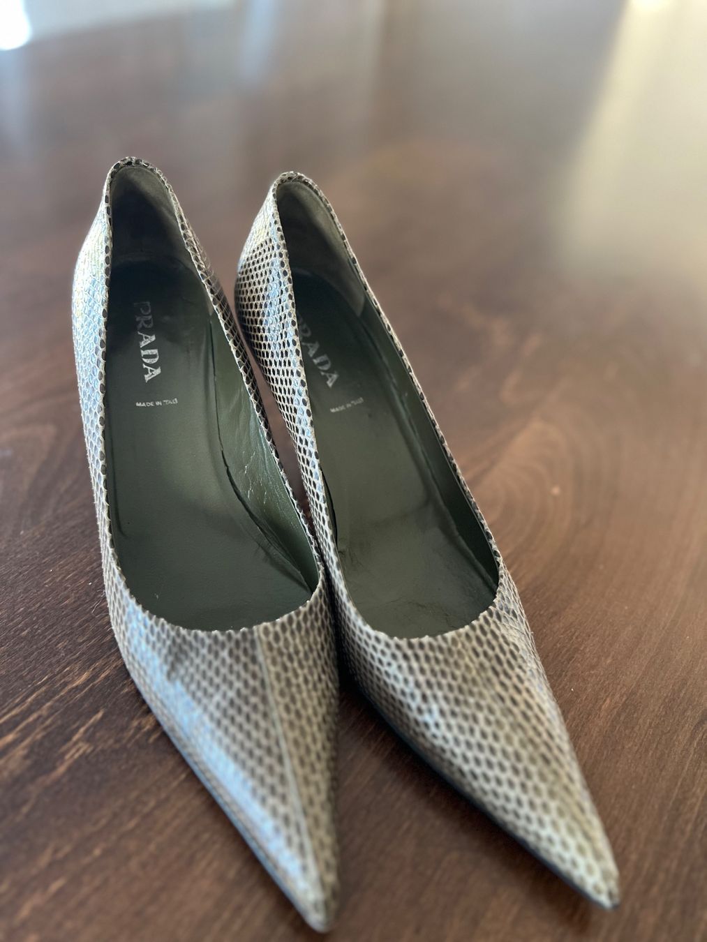 Prada Scarpe da donna: Prada - Pumps Kitten Heel Gr. 40 – Usato da Ebmatingen venduto da Mistelu 1