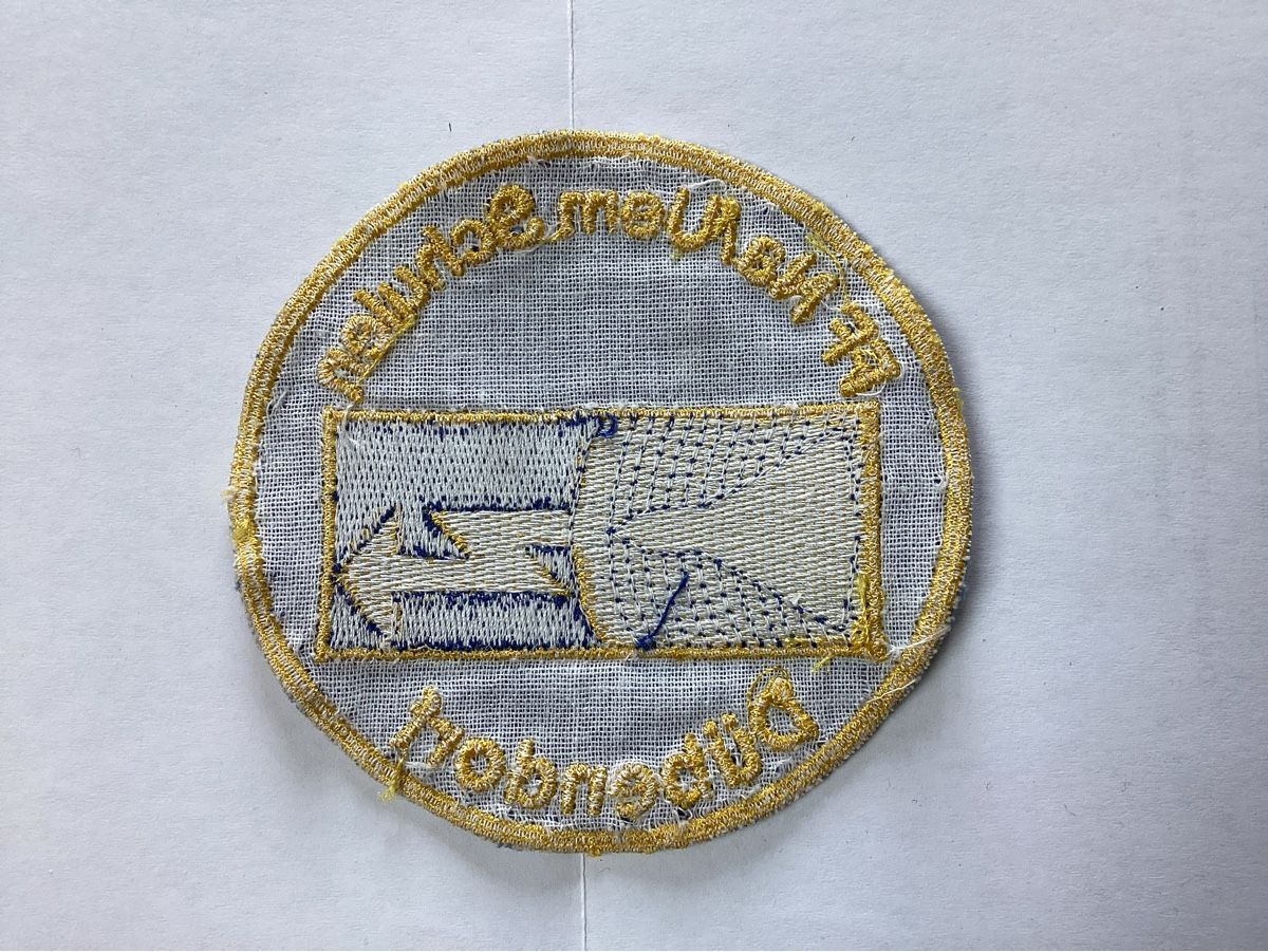 Schweizer Armee Placchette & Badge: Badges FF Na/Uem Schulen Dübendorf – Usato da niederurnen venduto da Hagugelmann 1