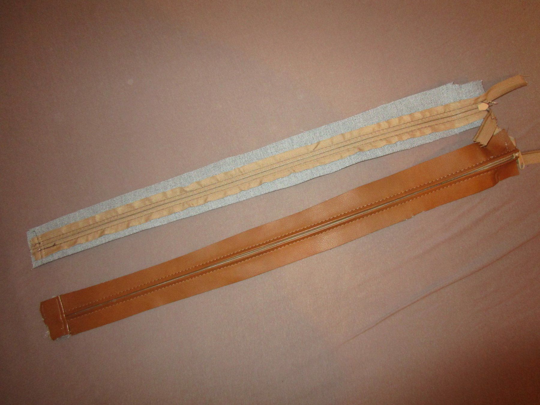 Tessuti: Reissverschluss 64cm, Kunstoff – Usato da Studen BE venduto da Paplo