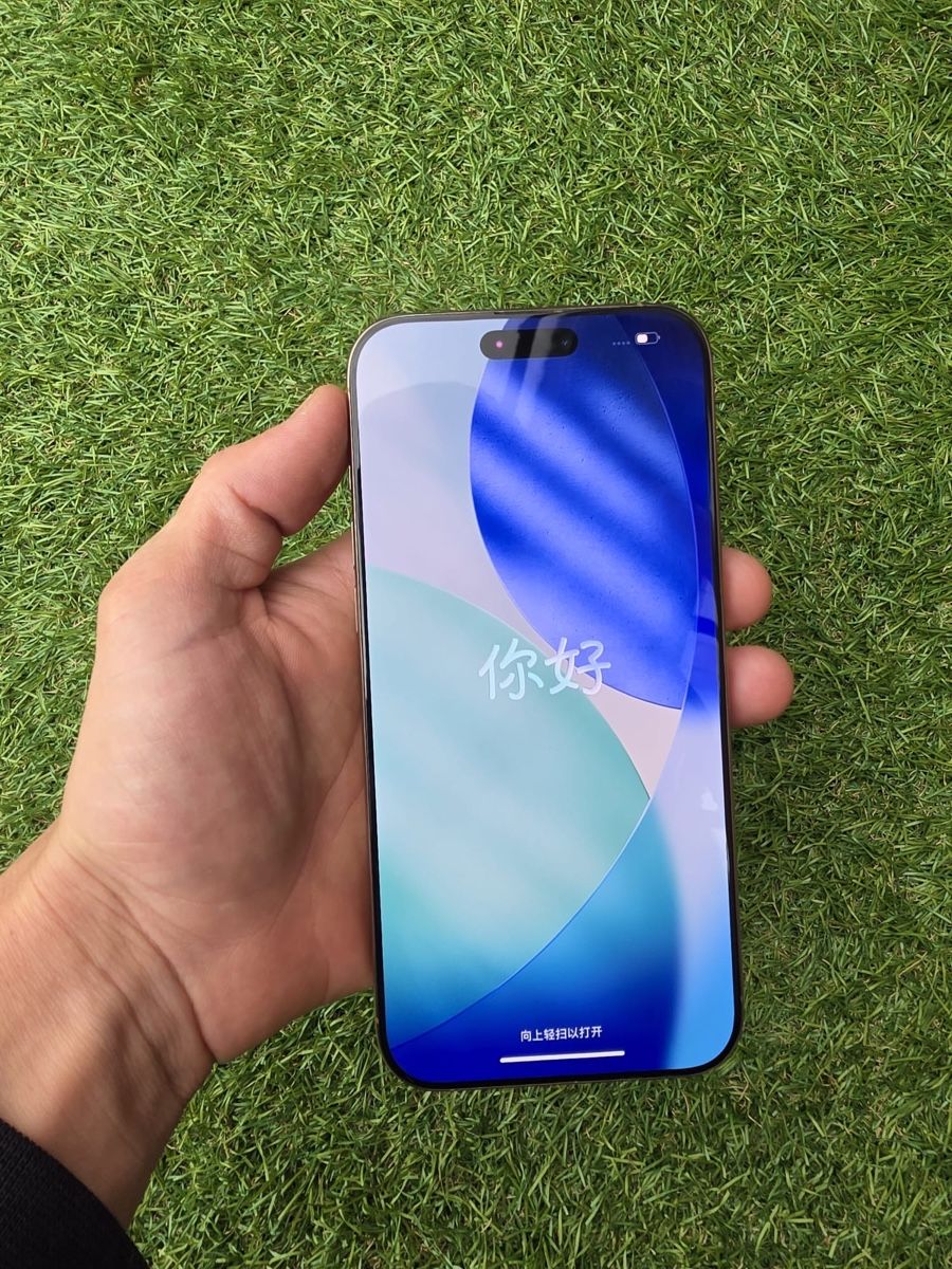 Apple Telefoni cellulari / Smartphones: iPhone 16 Pro Max – Nuovo (secondo la descrizione) da Uznach venduto da ema_8c2k 7