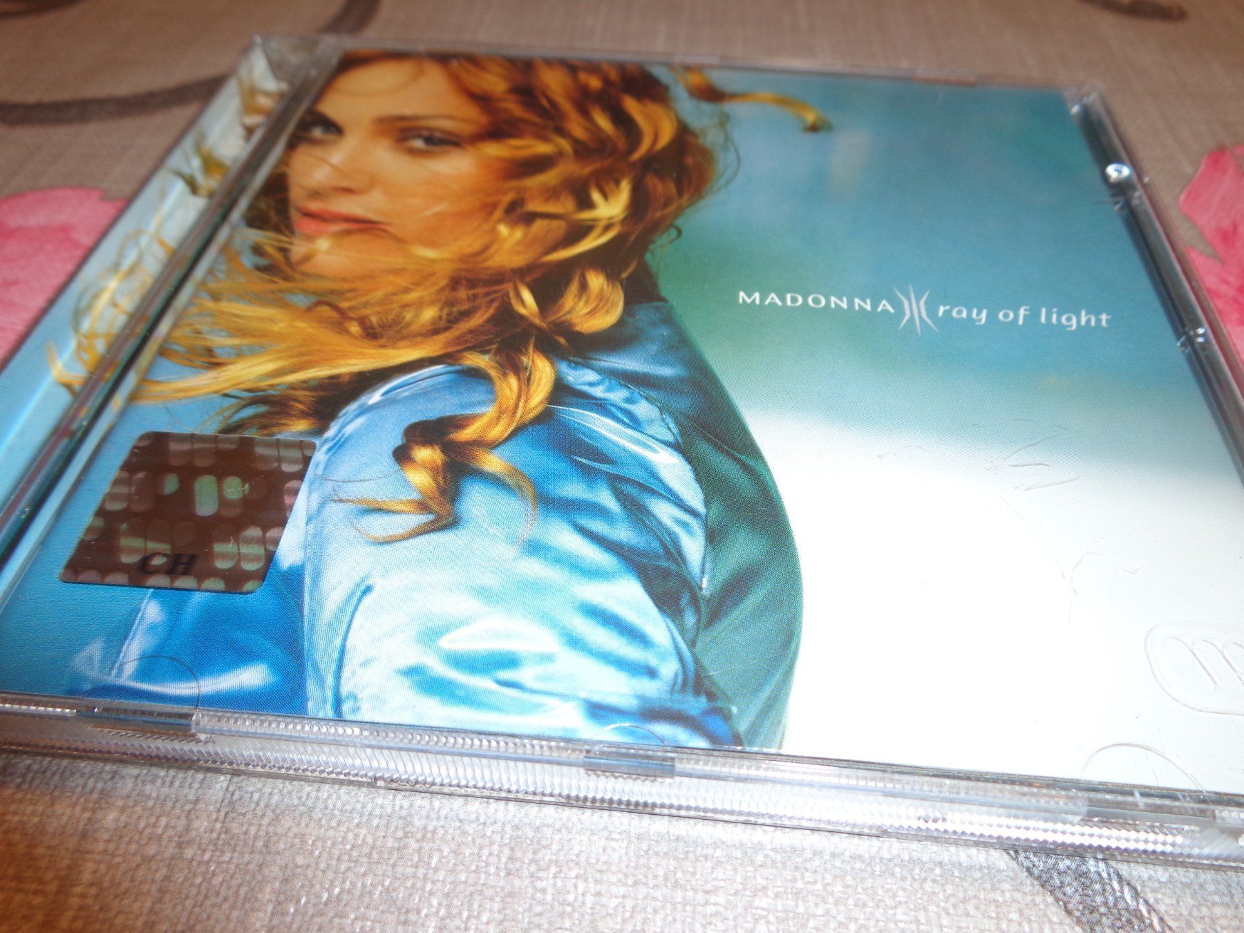 CD: Madonna - Ray of Light CD – Usato da Olten venduto da Disc-Ausverkauf