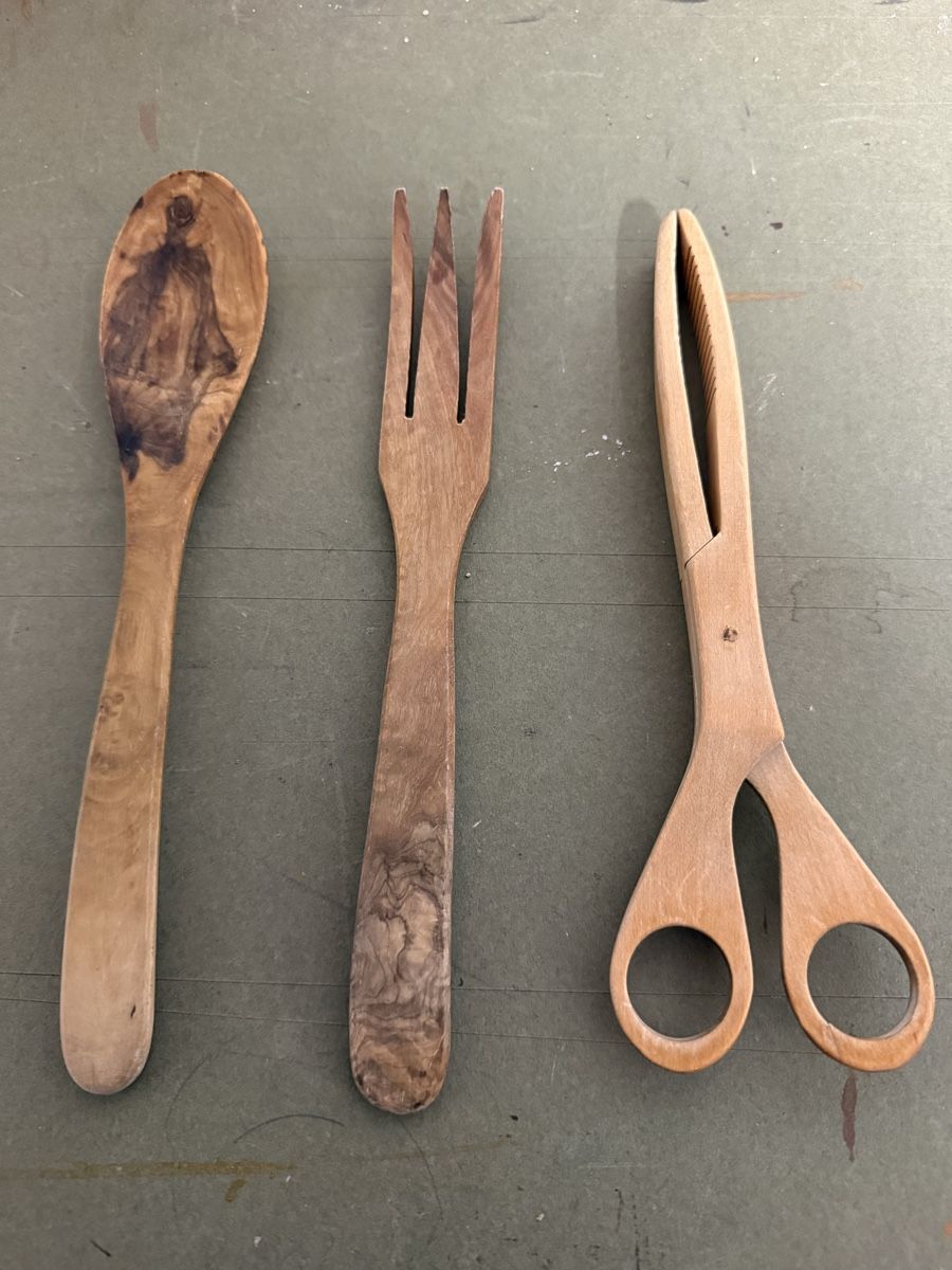 Bestecksets: Salatbesteck aus Olivenholz plus Schere – Gebraucht aus Birmenstorf AG von Pat_roll.