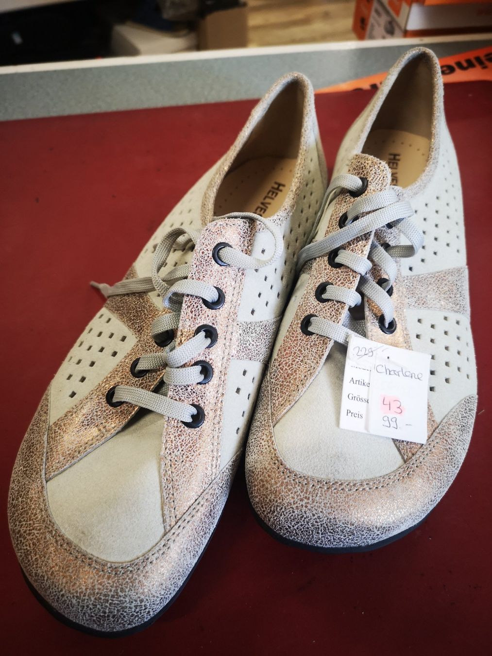Helvesko Damenschuhe: Helvesko – Neu und originalverpackt aus Möhlin von Highwaytom 2