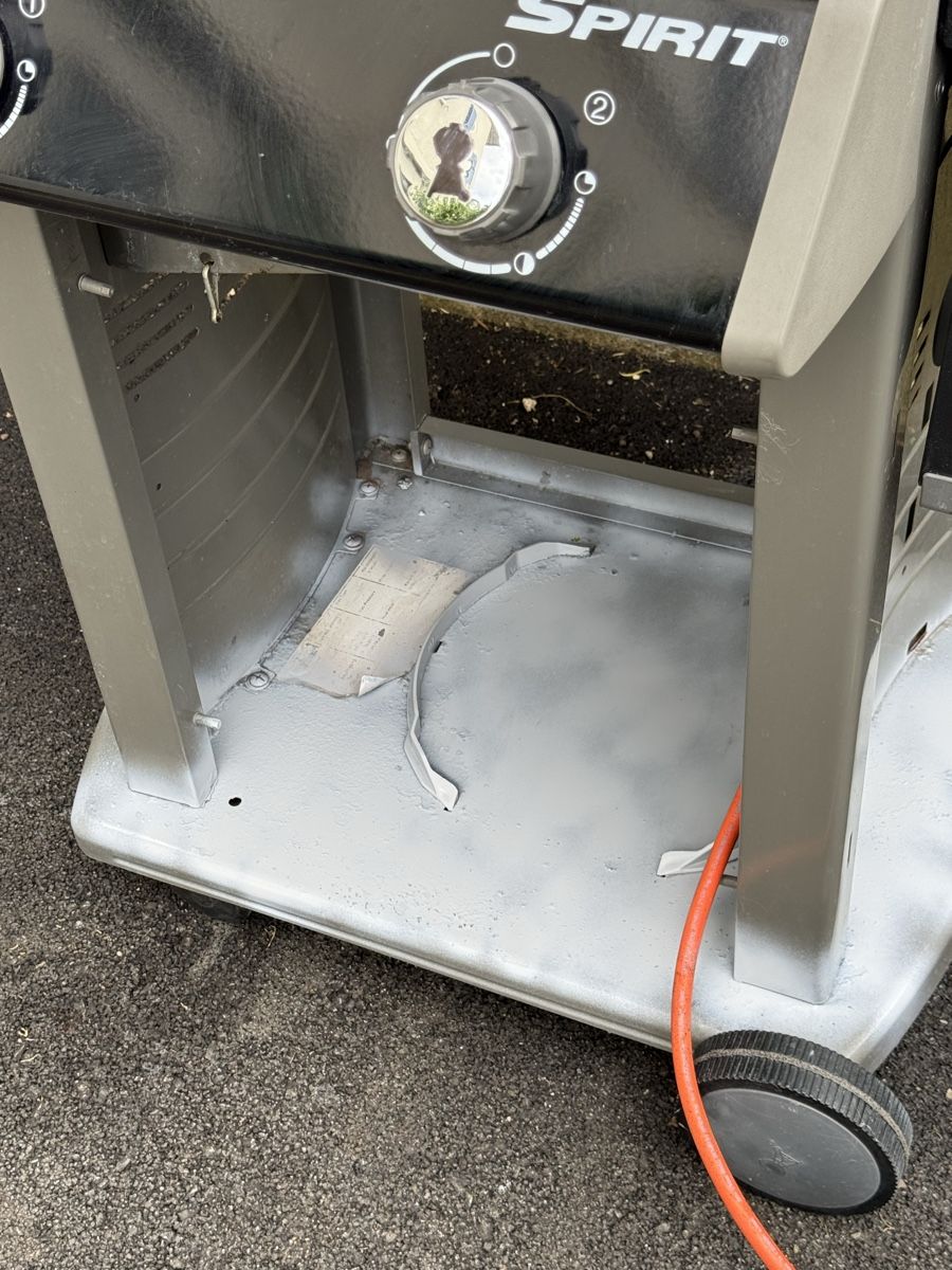 Griglie: weber spirit e-210 – Usato da Büsserach venduto da Brranko 4
