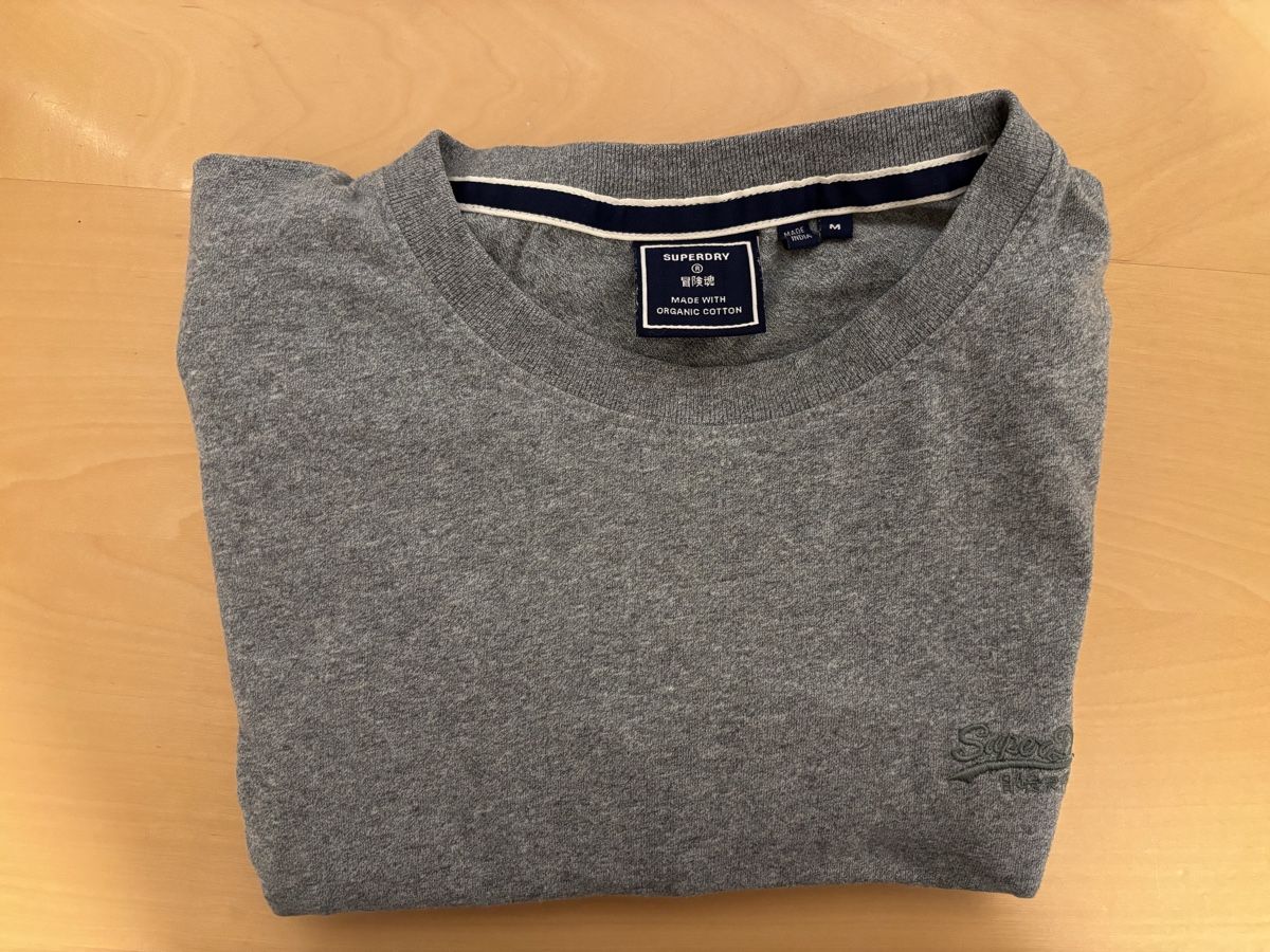 Superdry T-shirt: Superdry Langarm T-Shirt Grösse M – Usato da Zürich venduto da chi_k6jj 1
