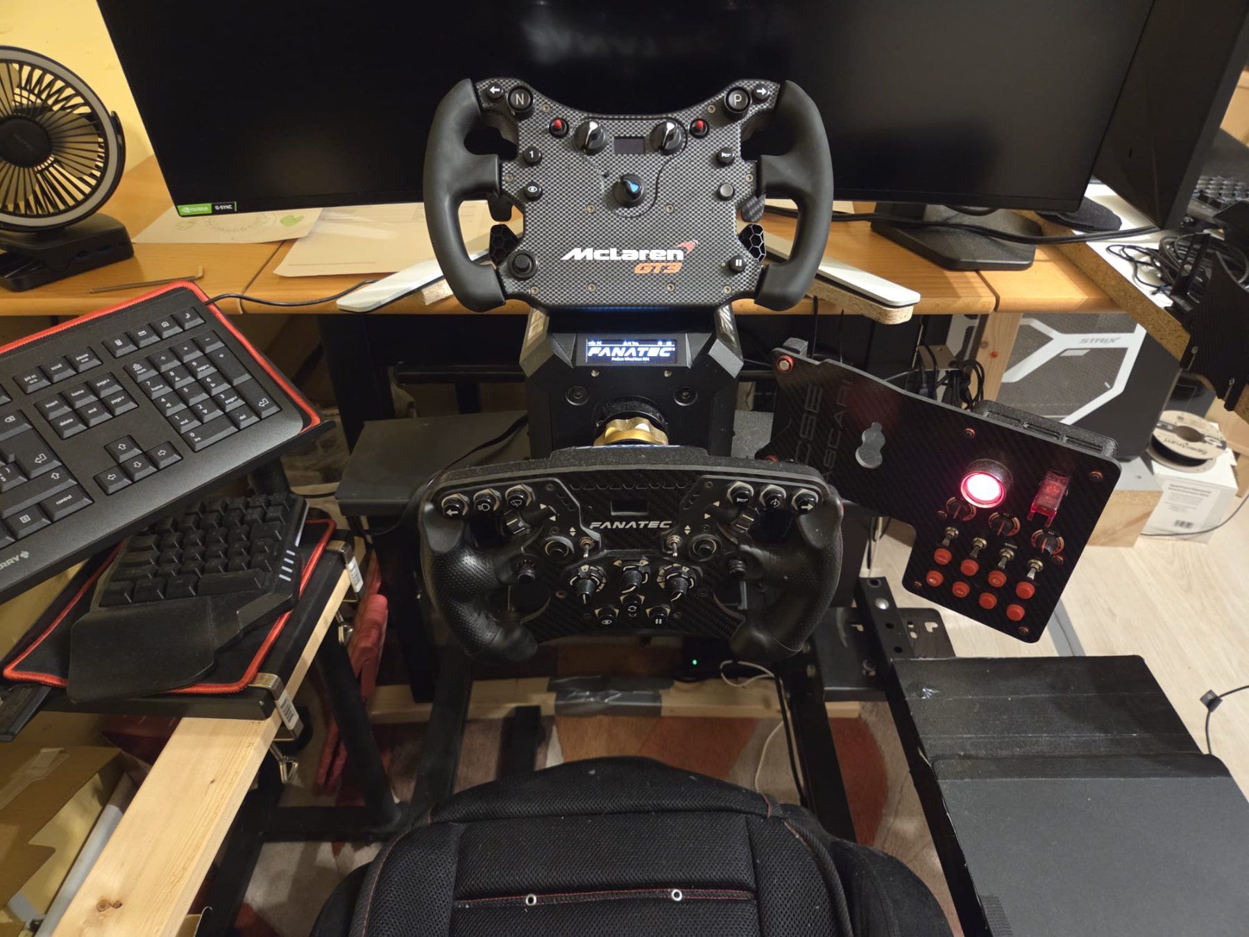 Fanatec Controller: Fanatec Sim Racing Rig - Top Zustand – Gebraucht aus Merenschwand von u_n869 1