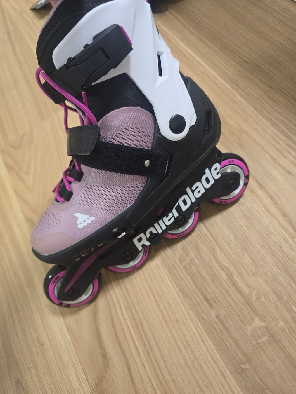 Pattini in linea & Pattini a rotelle: Rollerskates Rollerblade Grösse 36.5 – Nuovo (secondo la descrizione) da Basel venduto da zukk_