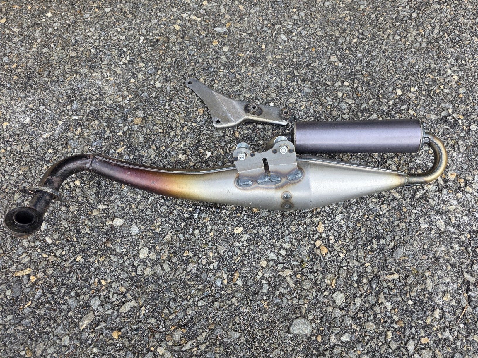 Peugeot Sistemi di scarico: Giannelli Extra V2 Peugeot Horizontal Auspuff – Usato da Grächen venduto da -Arturas- 2
