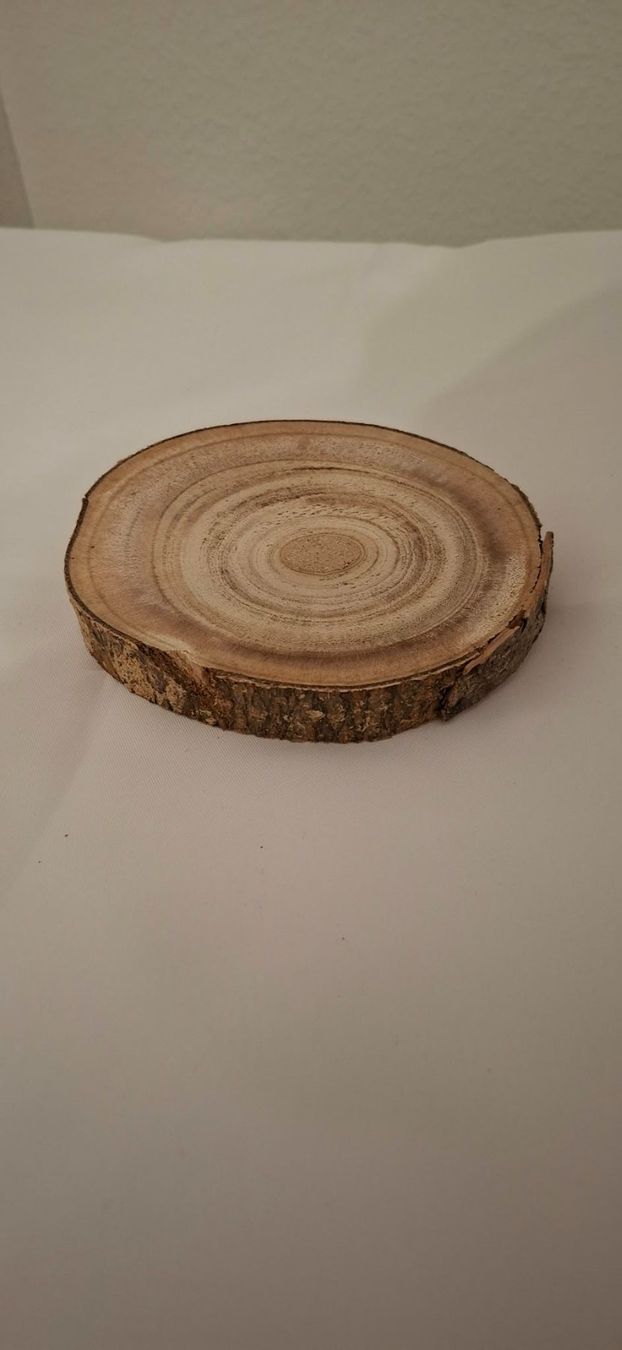 Tutte le decorazioni: Holzunterlage klein (ca. 14cm) – Usato da Bassersdorf venduto da chdaru