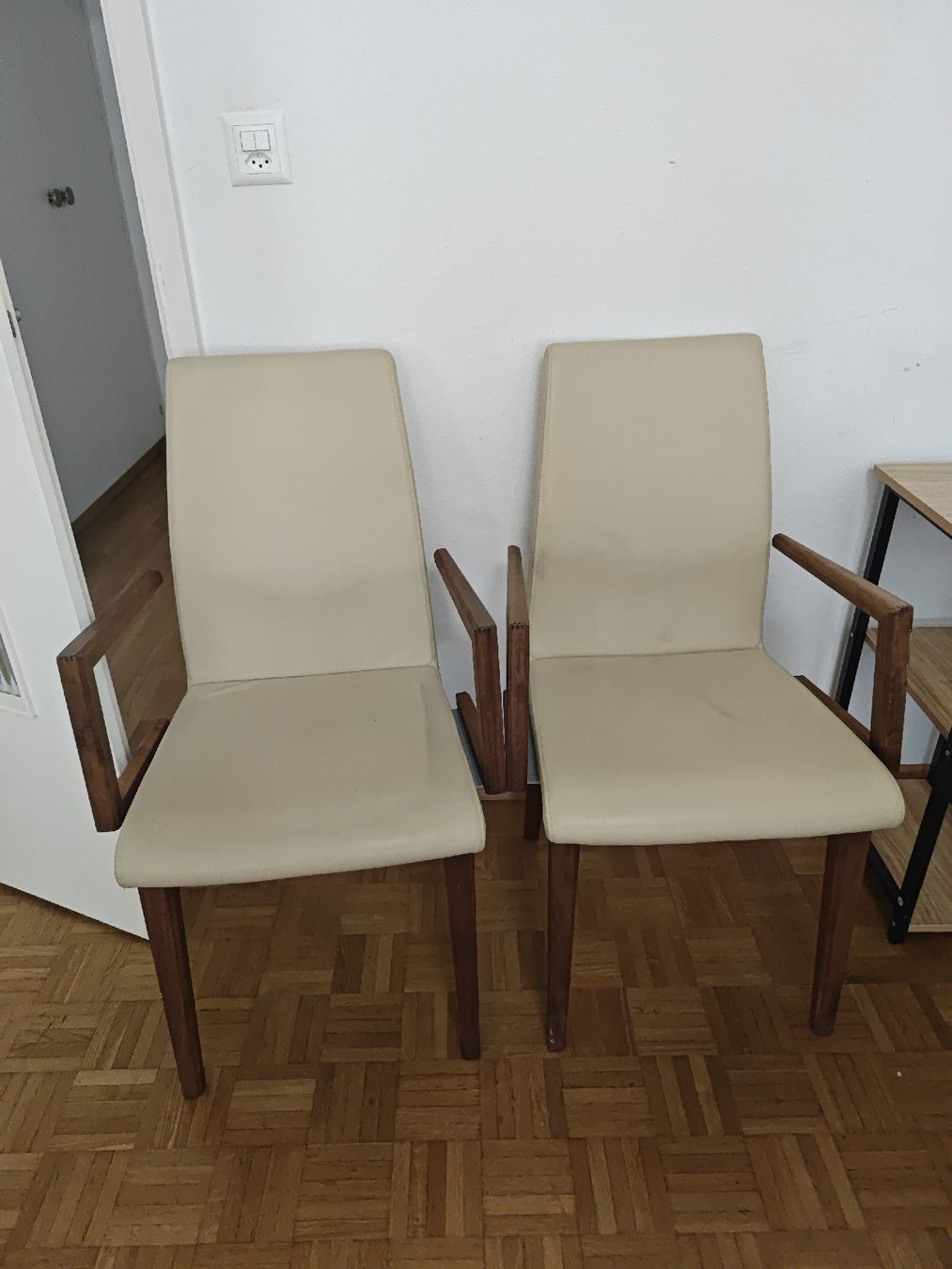 Sedie: 2er Set Esszimmerstühle aus Echtleder – Usato da Zürich venduto da pamiciri 2