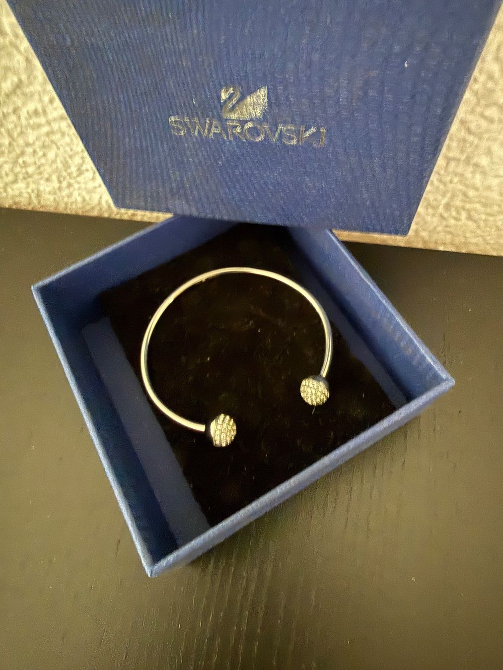 Swarovski Armbänder & -reifen: Swarovski Armreif mit Kristallen – Gebraucht aus Lüchingen von Daan8 1