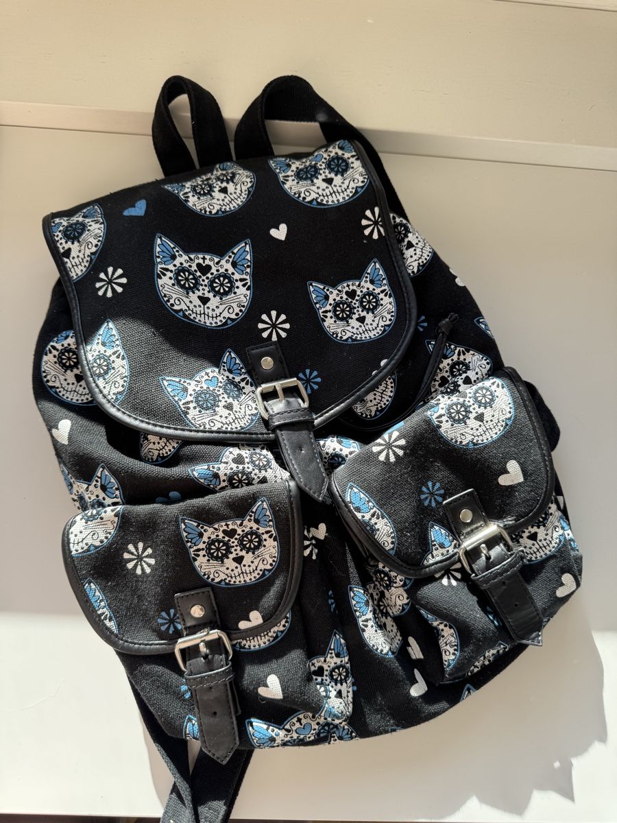 Sacs à dos: Schwarzer Rucksack mit Katzenmuster – D'occasion à Aarau par ber_yl7b