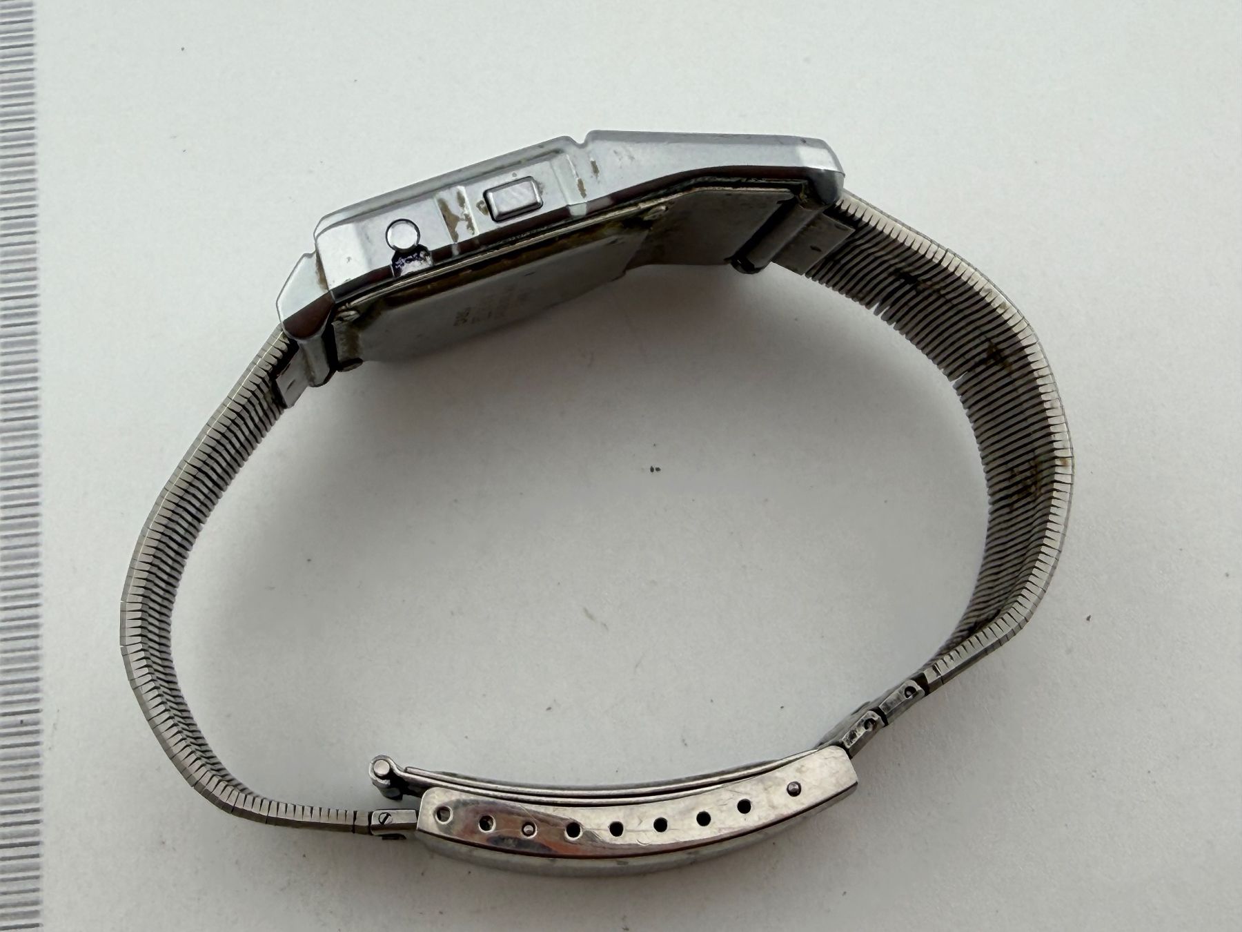 Casio Uhren: Vintage CASIO Herrenuhr – Defekt aus Biel/Bienne von MrP_WatchesBiel 2