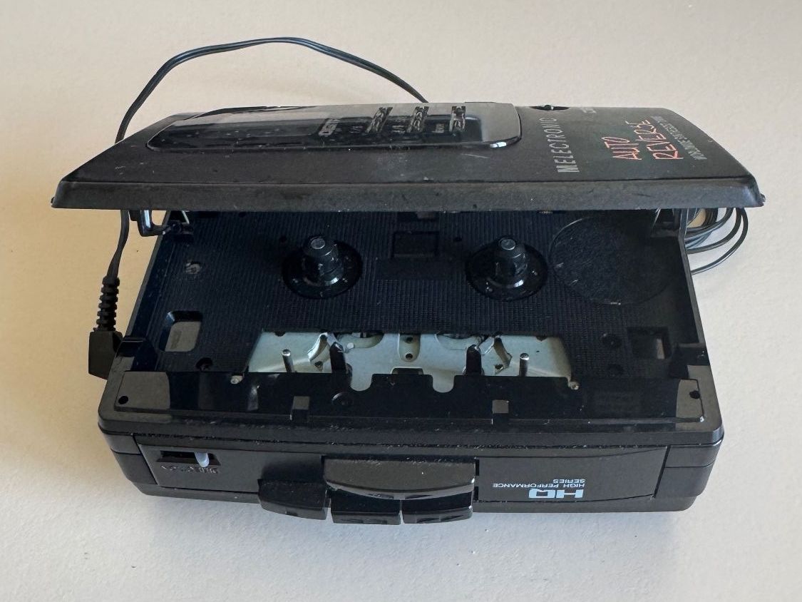 Multimediaplayer & Streamer: MElectronic Kassettenradio M 820 – Defekt aus Oberrohrdorf von chilibiggi 2