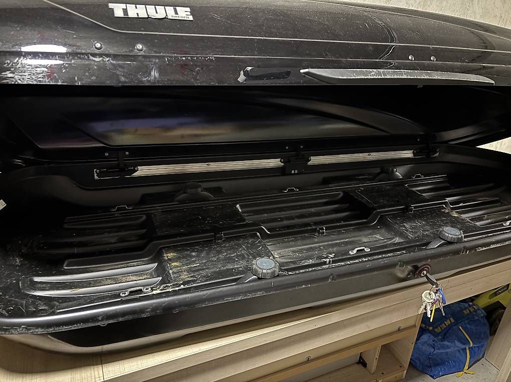 Thule Box da tetto: Coffre de toit THULE - urgent – Usato da La croix de Rozon venduto da may_26rv 4