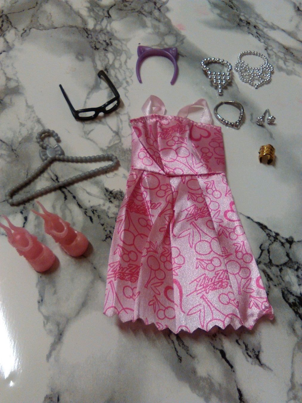 Giocattoli: BARBIE KLEID;;ROSEROT FARBE – Nuovo (secondo la descrizione) da Basel venduto da bijoutrie_4 1