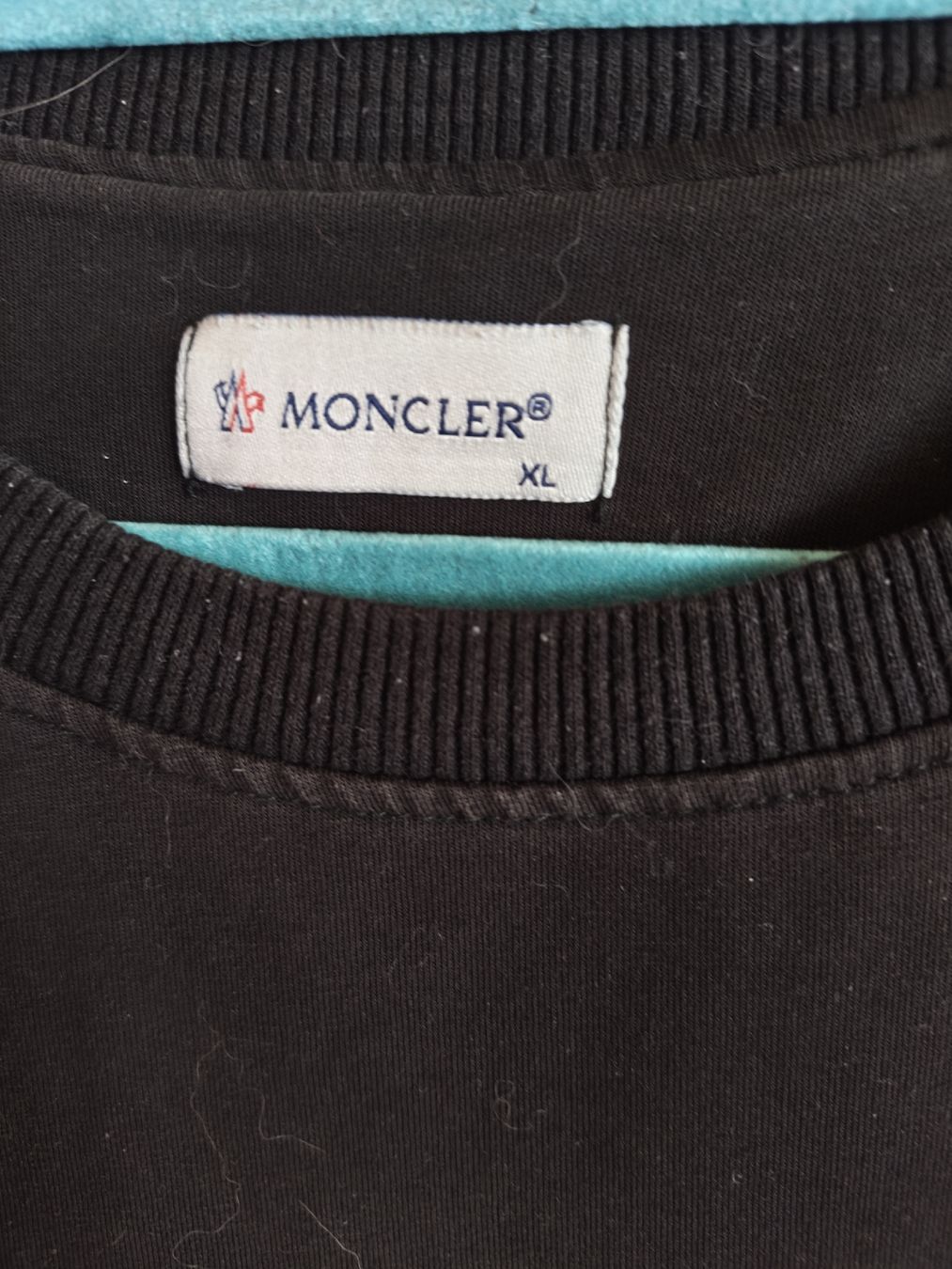 Moncler Pulls & Sweat-shirts: Moncler Pullover schwarz Grösse XL  – D'occasion à Niederglatt SG par bella2022 5
