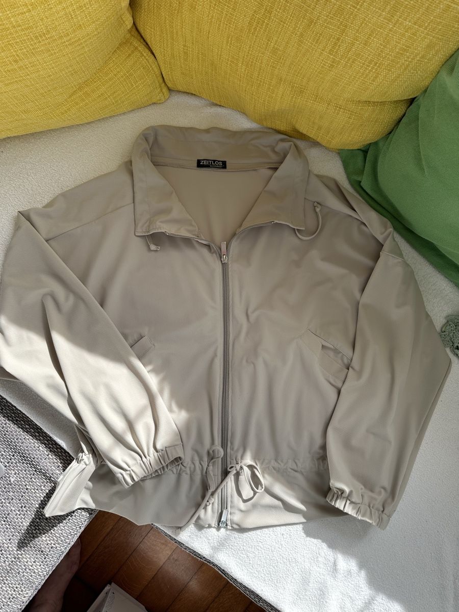 Nile Giacche: Leichte Jacke von Boutique Nile – Nuovo (secondo la descrizione) da Erlinsbach venduto da endryas