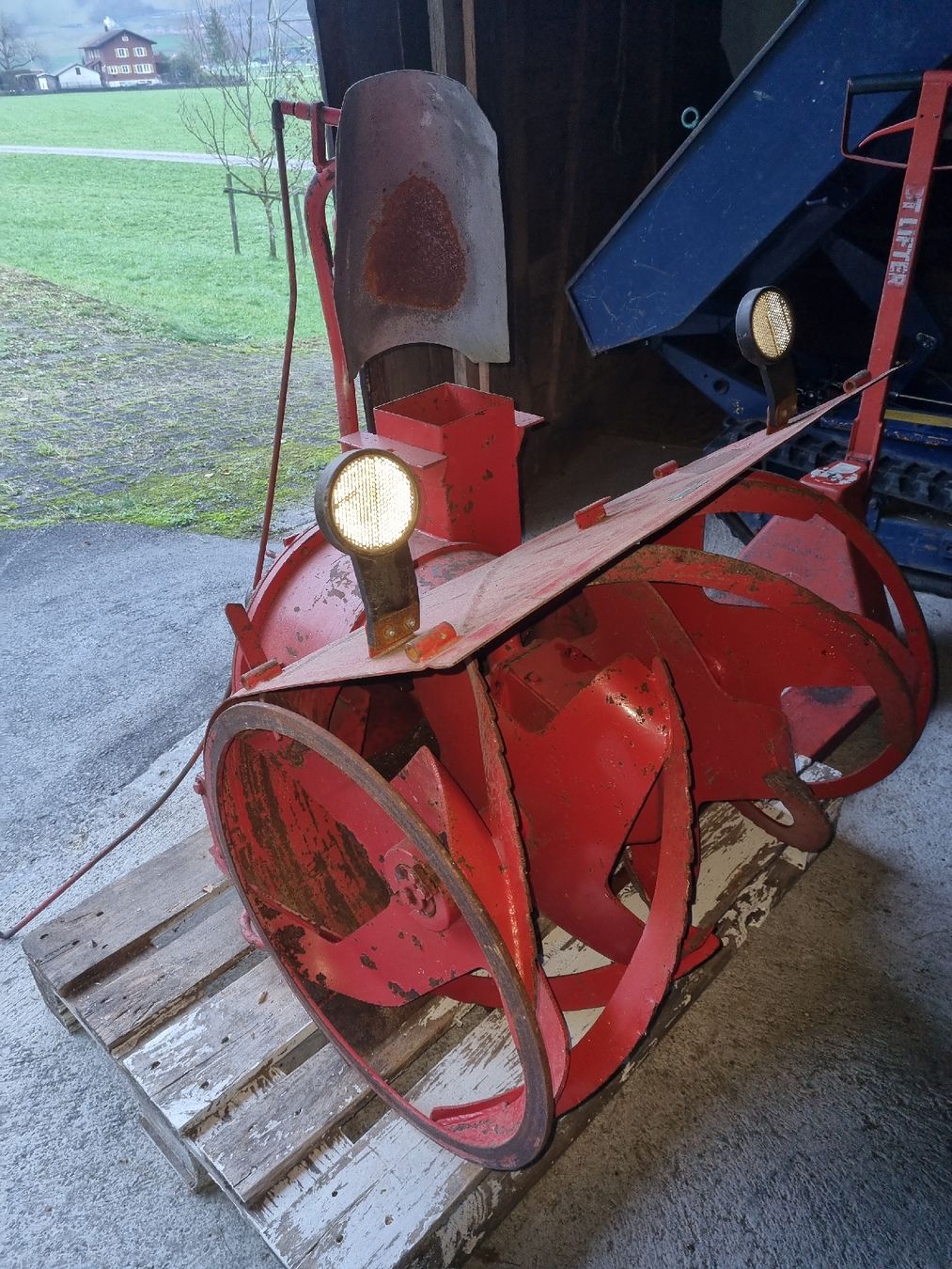 Rapid Trattori: Rapid S/Spezial Schneefräse – Usato da Giswil venduto da Xloopx 1