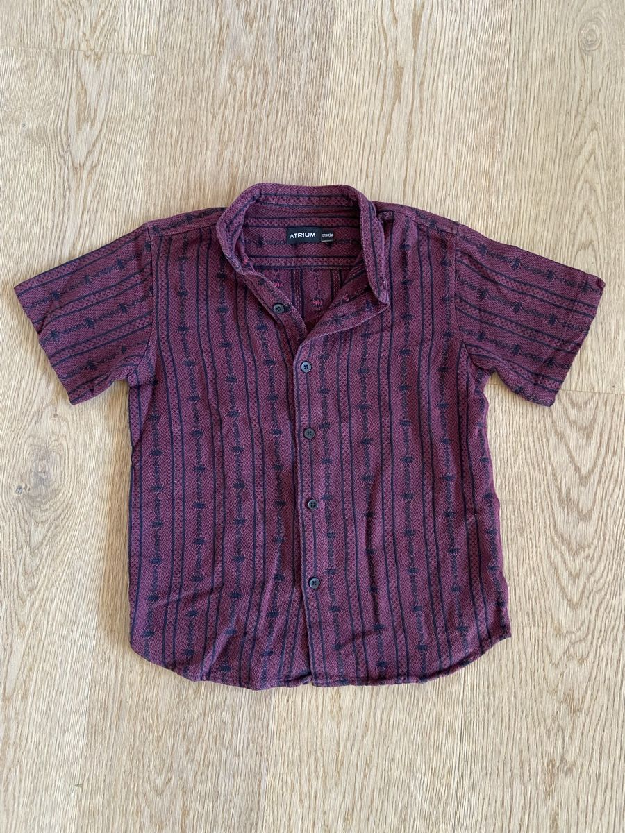 Hemden, T-Shirts & Polos: Edelweiss Hemd Gr. 128/134 – Gebraucht aus Lützelflüh-Goldb von N.H.