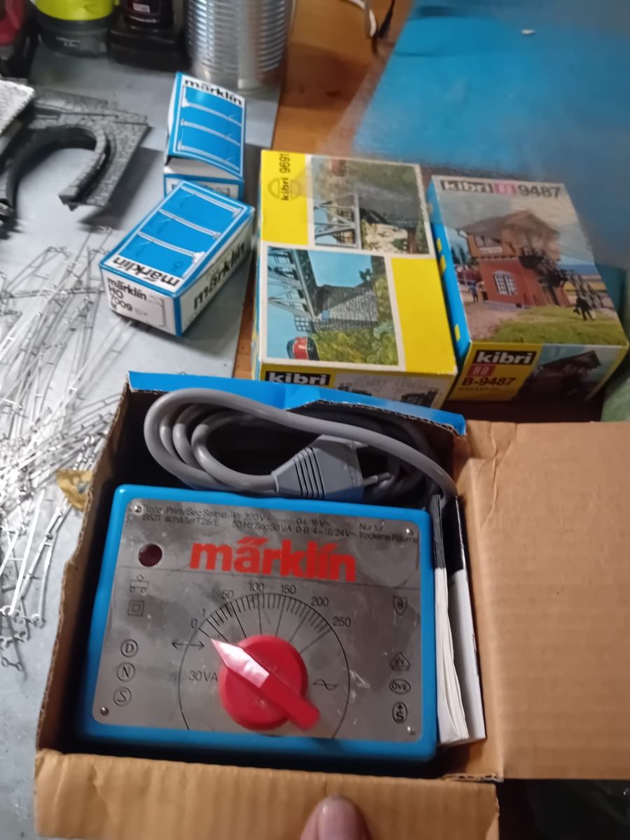 Märklin Trains électriques: Zubehör Model-Eisenbahn – D'occasion à Steffisburg par fba_gmb7 7