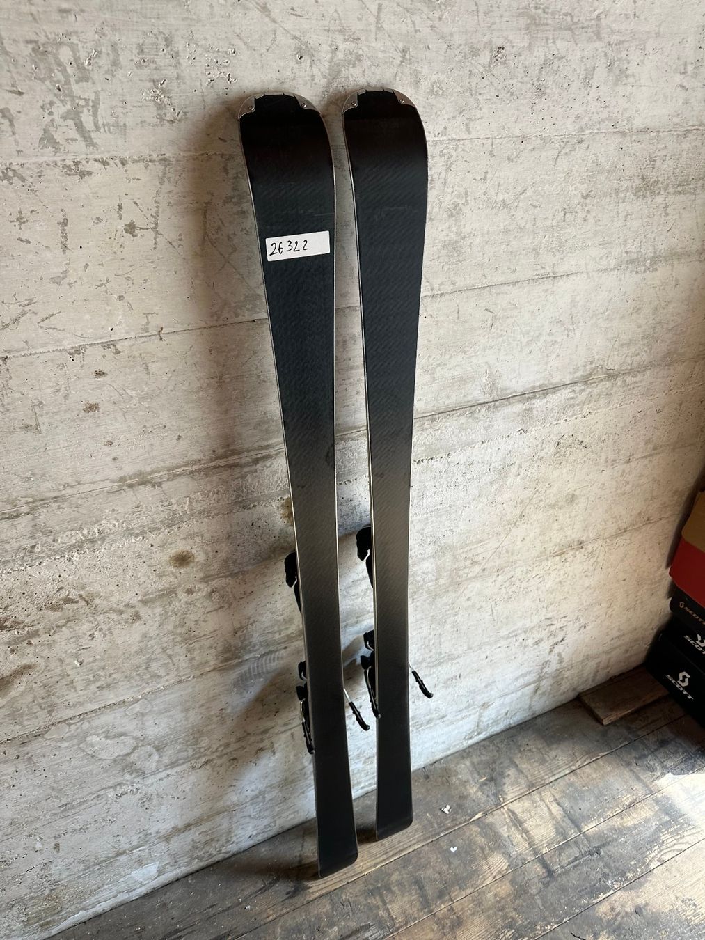 Nordica Sci: Nordica Spitfire Ski 156cm – Usato da Emmenbrücke venduto da karkarkar 5