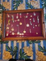 Schöne alte Vitrine