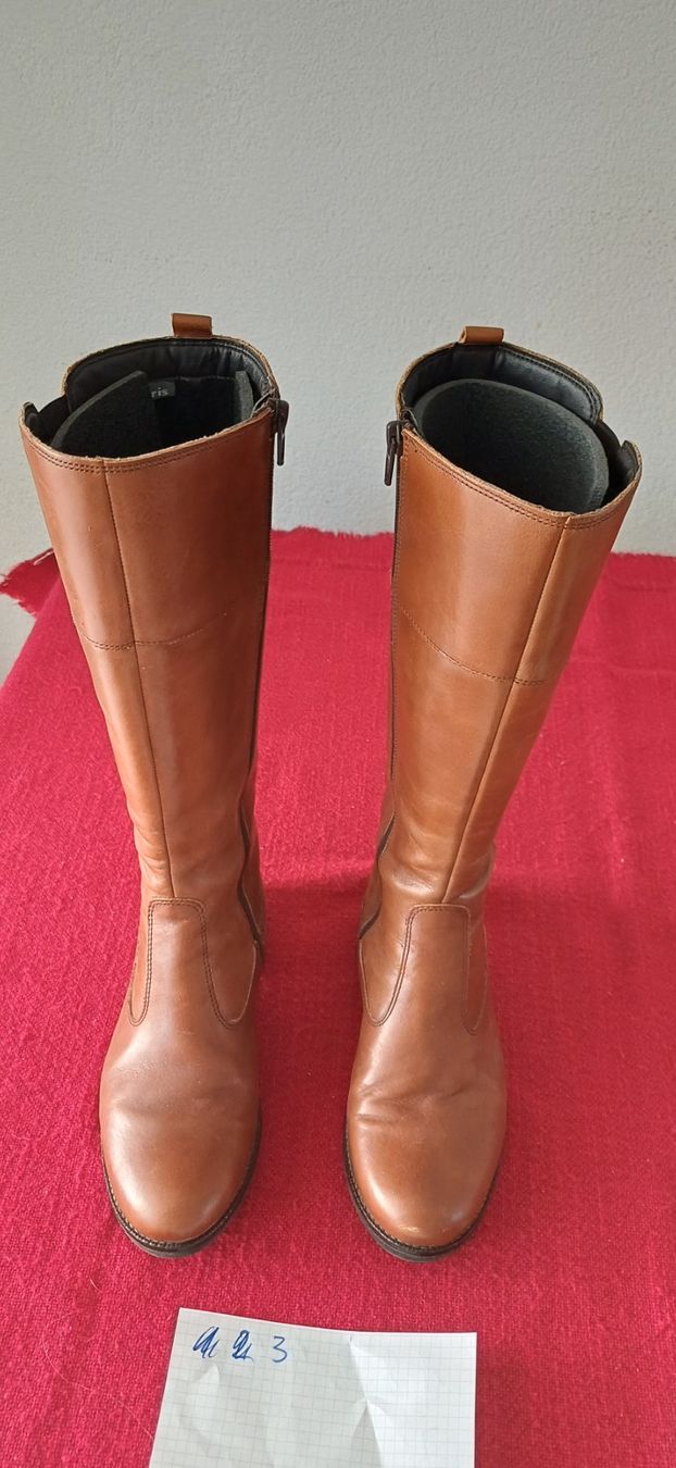 Tamaris Scarpe da donna: Winterstiefel okerbraun – Usato da Pfäffikon ZH venduto da rst628