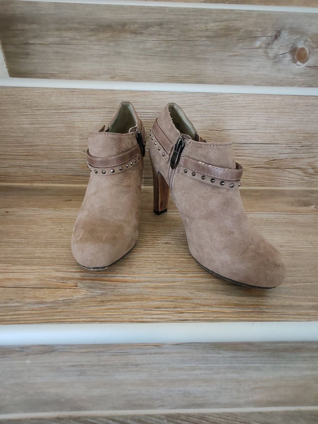 Scarpe da donna: TAMARIS Pumps mit Absatz Gr. 35 – Usato da Egnach venduto da bgdo26 2