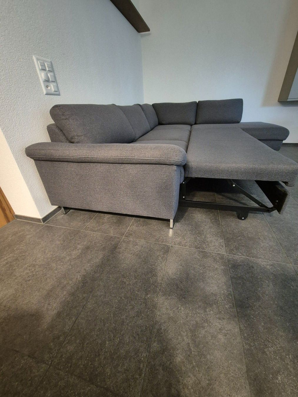 Livique Divani: Komfortables Ecksofa (grau) mit Ausziehfunktion – Usato da Rheinfelden venduto da mir_zpj5 1