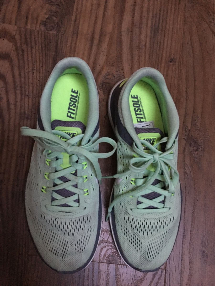 Scarpe da donna: Nike Flex Turnschuhe Grösse 39 Freizeitschuh  grün – Usato da Lauenen b. Gstaad venduto da Li-A8gut 1