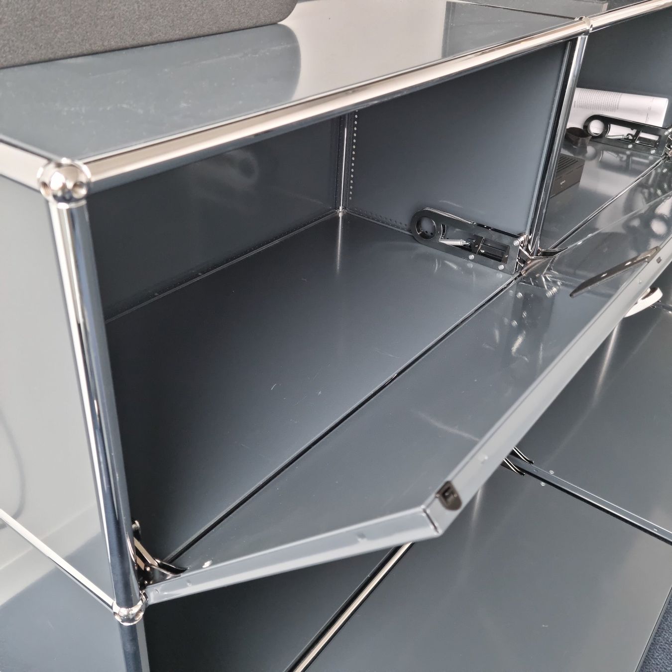 USM Scaffali: Usm Haller Sideboard 3x2 – Usato da Affoltern am Albis venduto da Zapro 3
