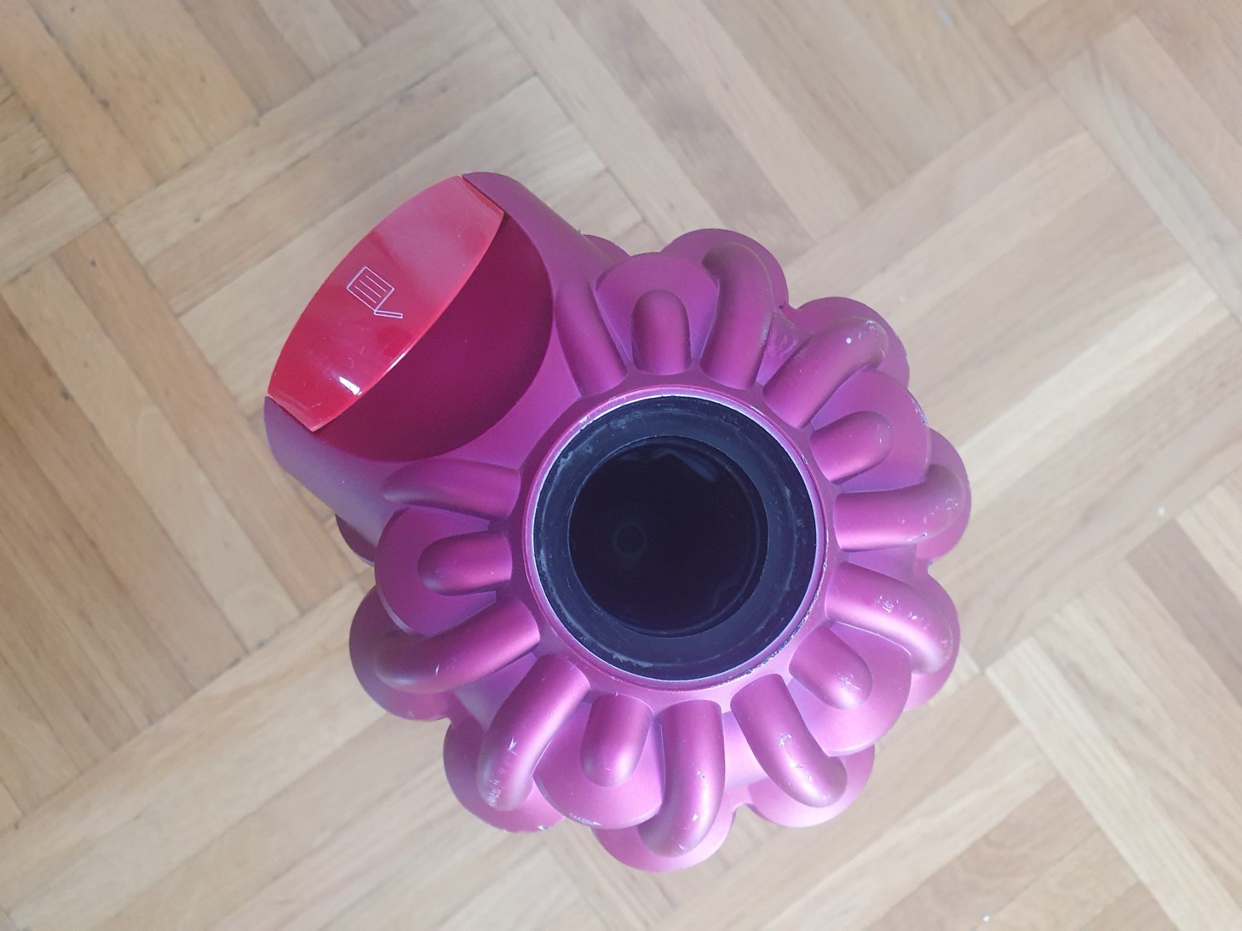 Contenitori & Simili: Cyclone pour dyson V7, ( compatible V8 ) – Usato da Prilly venduto da RoDyRe 3