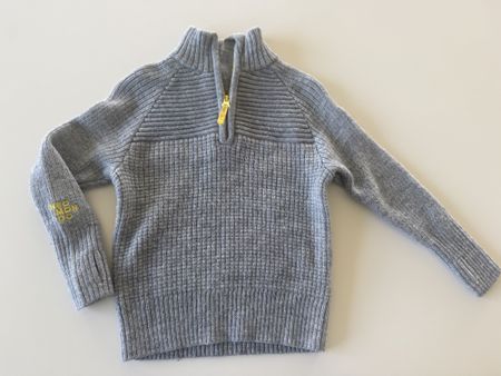 100%Wolle Pullover grau mit Reissverschluss 110
