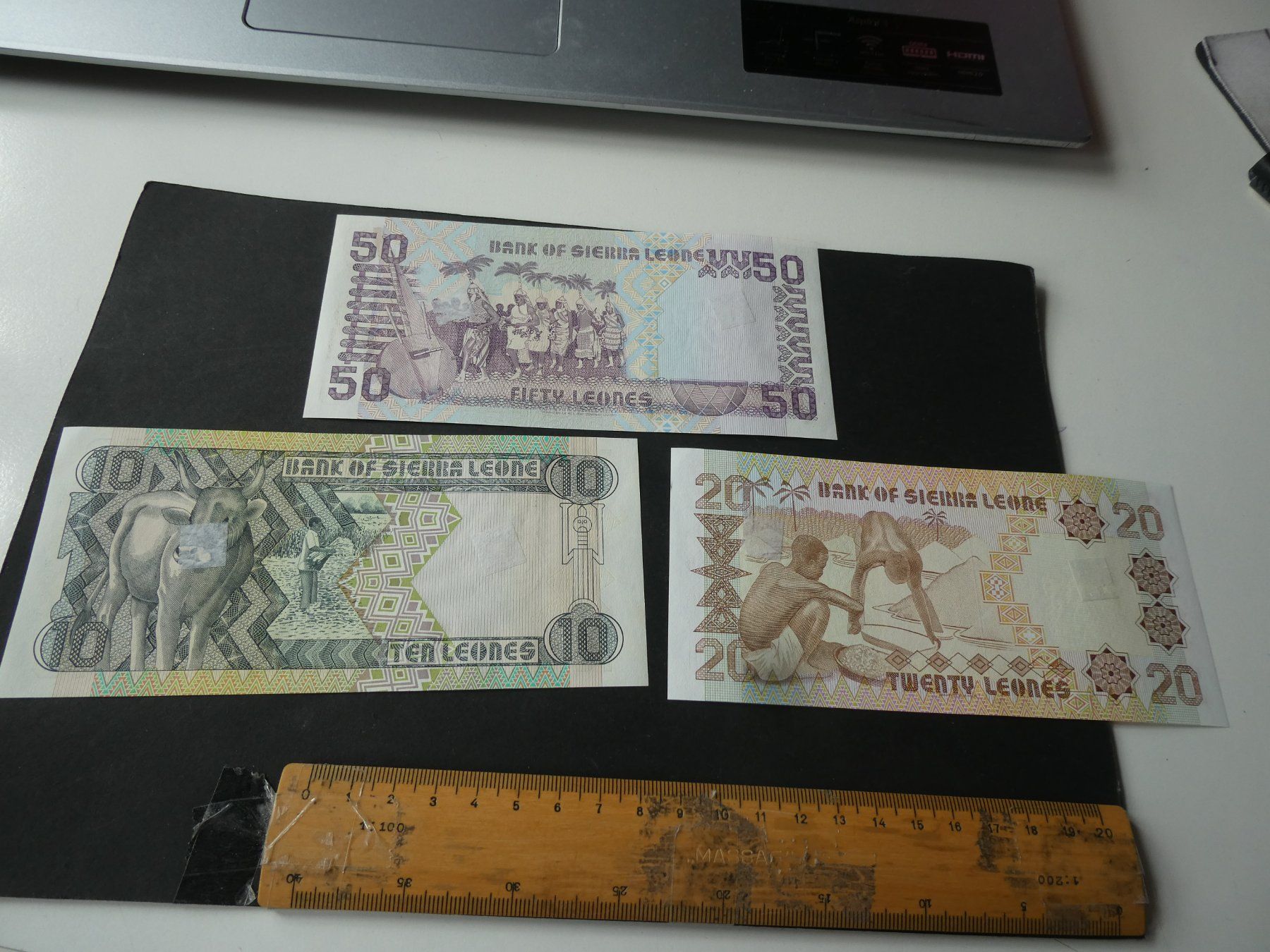 Banknoten: Sierra Leone, 3 alte Geldscheine – Gebraucht aus Hinterforst von Rohusri 1
