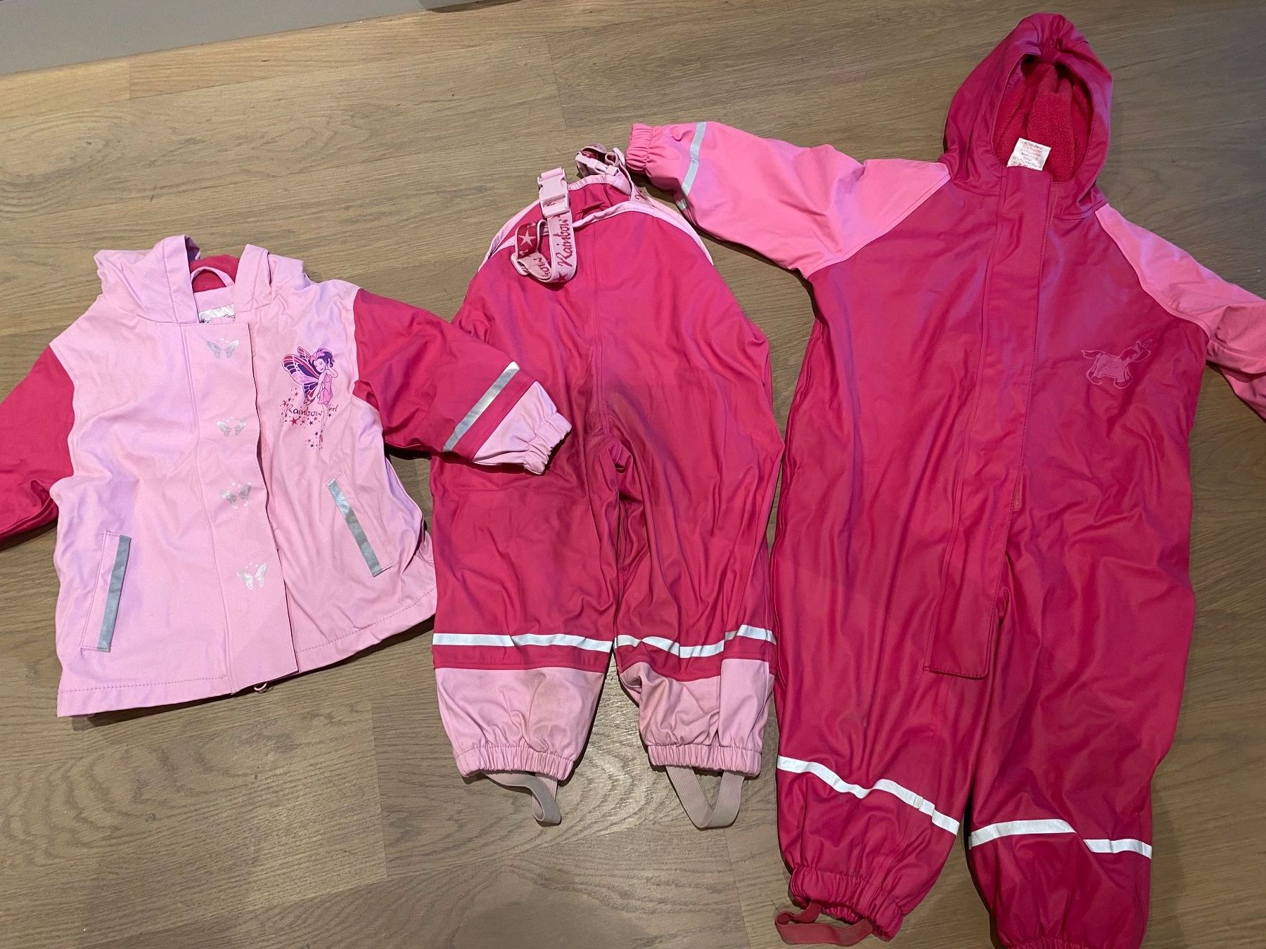Kleiderpakete & -sets: Mädchen Kleiderpaket Grösse 92 – Gebraucht aus Alpnach Dorf von Fengeli 2