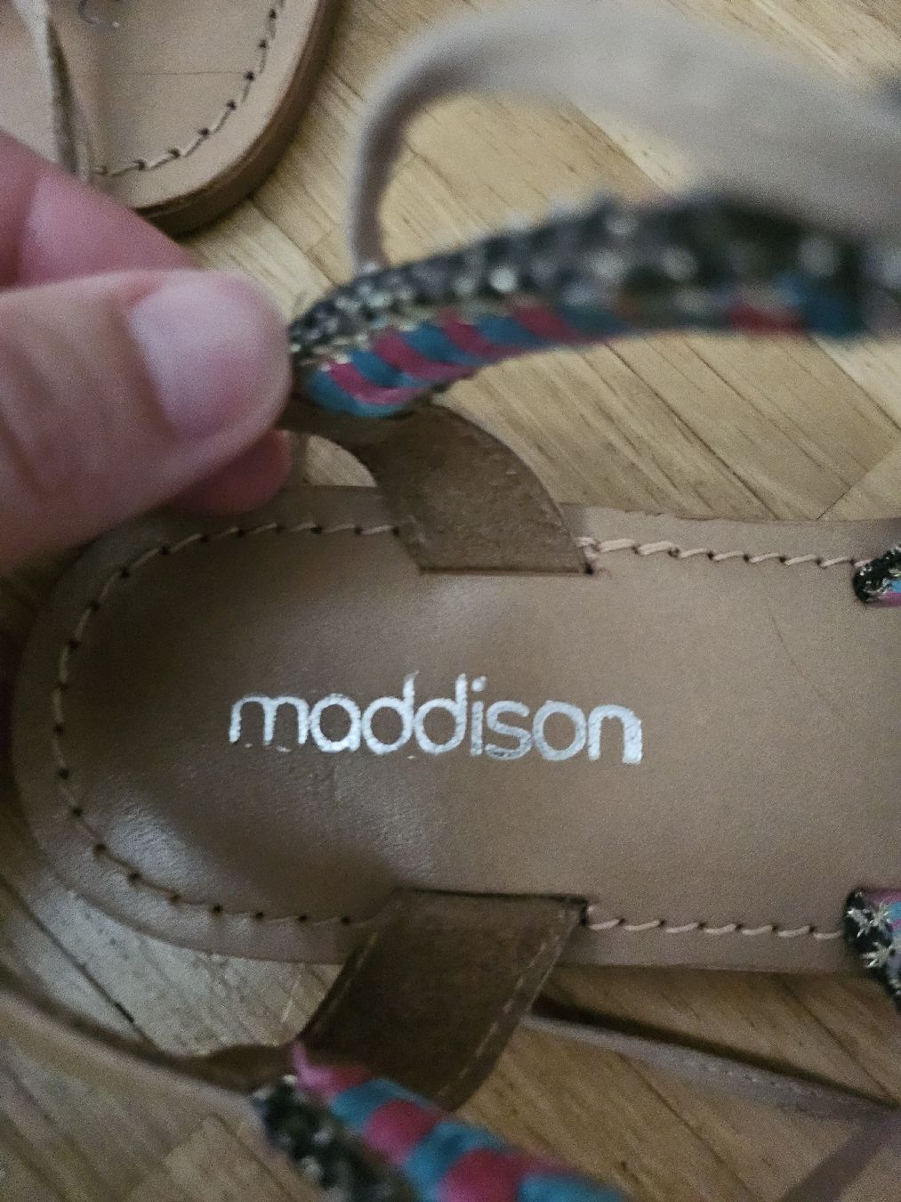 Maddison Scarpe da donna: Très belles sandales été – Nuovo (secondo la descrizione) da La Tour-de-Peilz venduto da mar_2r26 1